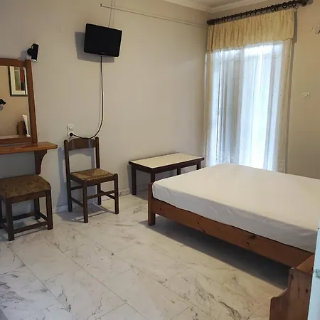 Guest house Niriton 2*